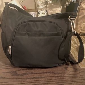 Travelon Anti-Theft Classic Xbody Bucket Bag - Black  NWOT